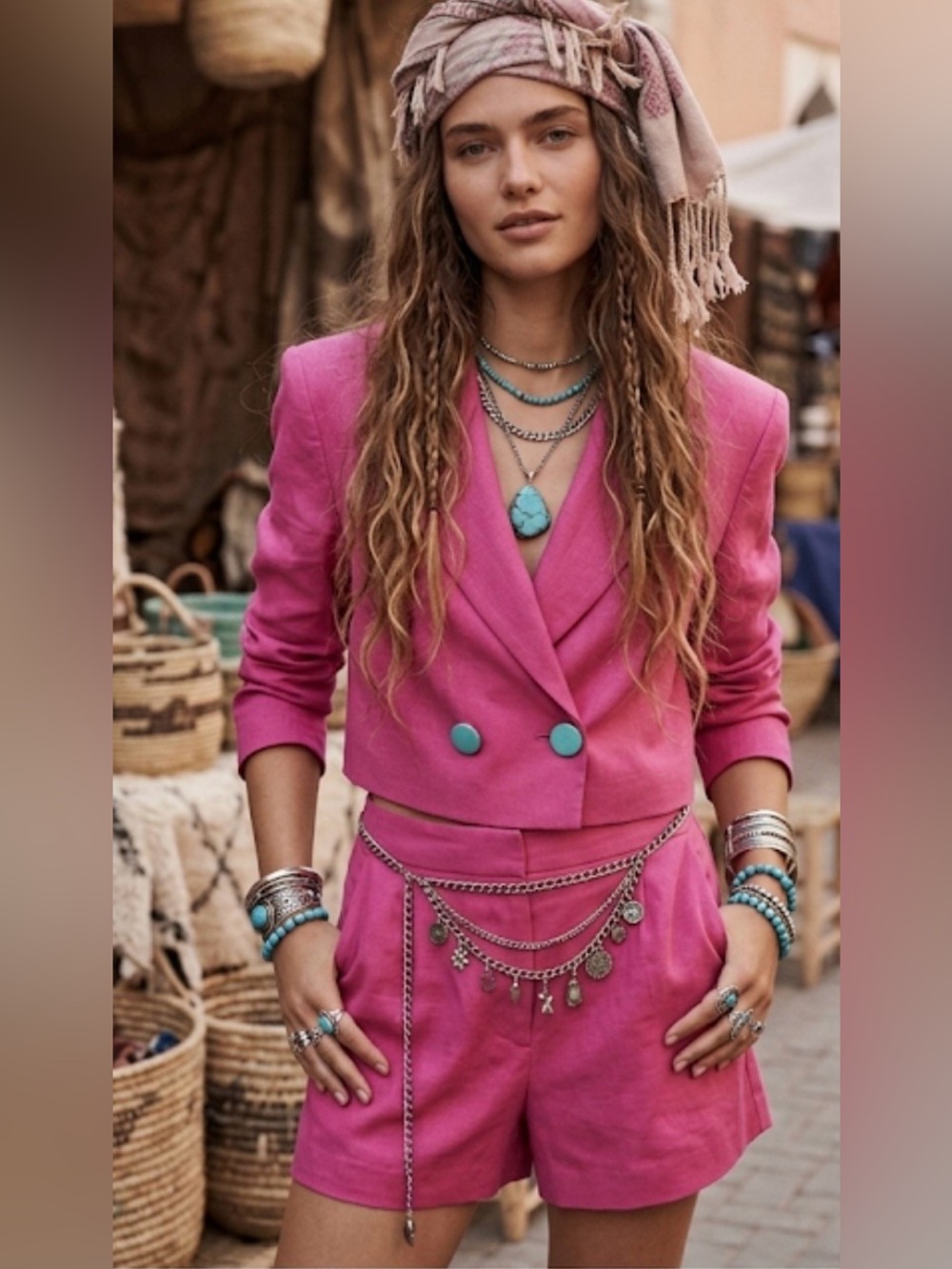 Zara vibrant  Pink S Cropped Blazer & XS Shorts sold as a Set
